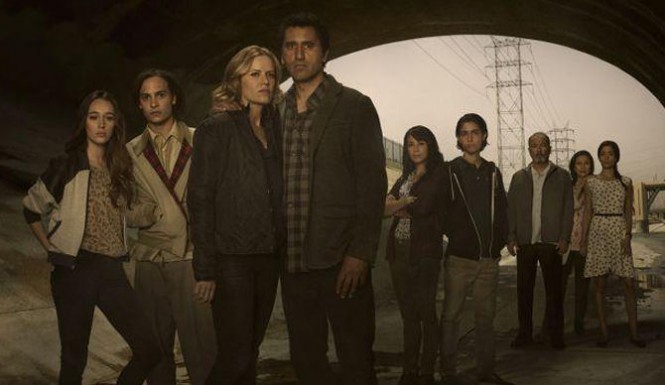 A 'Fear the Walking Dead&#039 scene shot reveals the show's extended family on the run