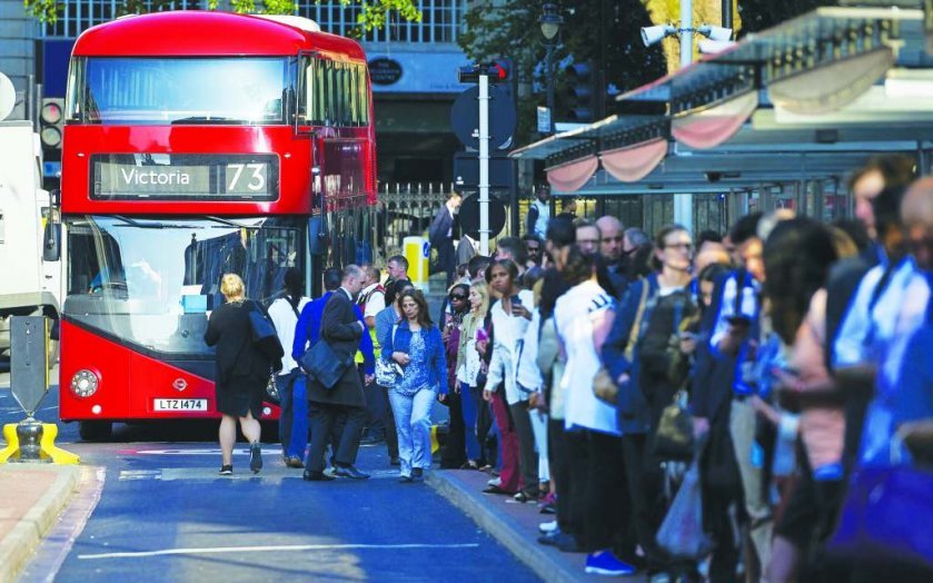 Bus queue