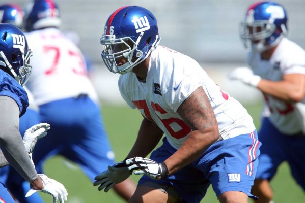 New York Giants tackle Ereck Flowers lines