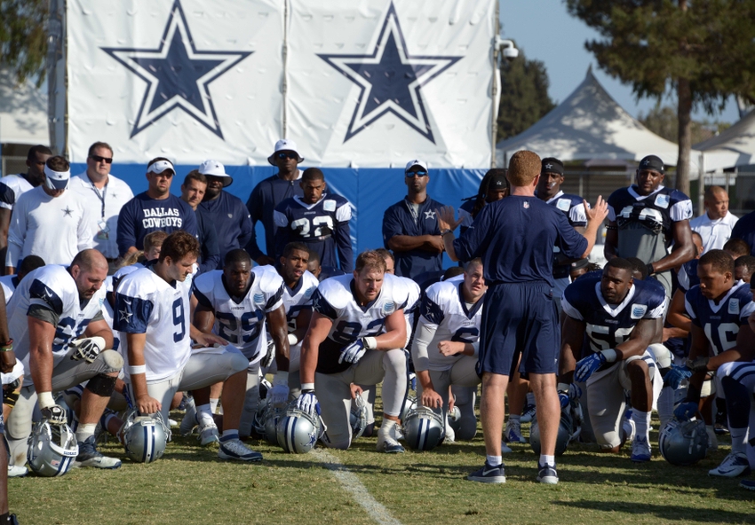 Greg Hardy suffers strain, declares: 'I don't get hurt'