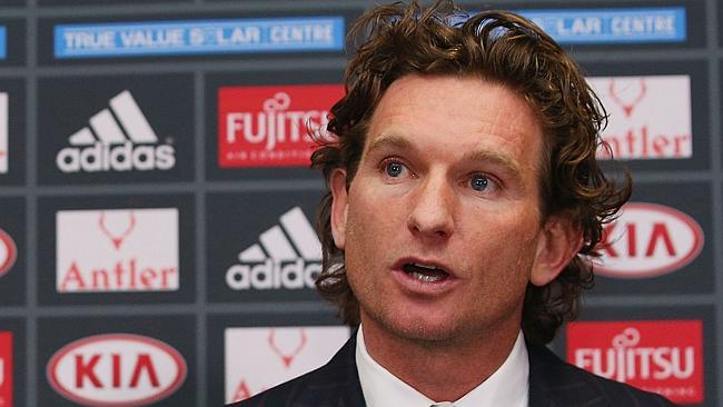 James Hird announces his resignation as Essendon coach