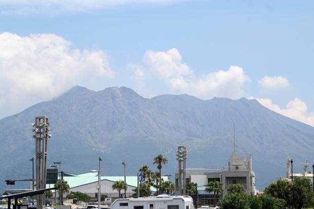 Japan’s weather agency on 15 August raised their alert to its second-highest level after picking up increasing seismic activity around the volcano Sakurajima