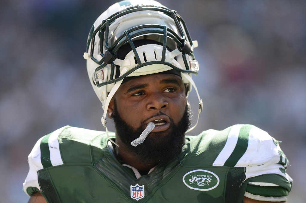 EAST RUTHERFORD NJ- SEPTEMBER 28  Sheldon Richardson #91 of the New York Jets reacts during their 24 to 17 loss to the Detroit Lions at Met Life Stadium