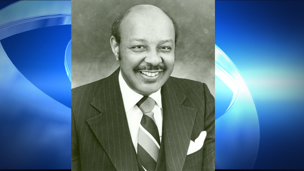 A 15-term Ohio congressman who took on tough assignments looking into assassinations and scandals has died. Former U.S. Rep. Louis Stokes was 90