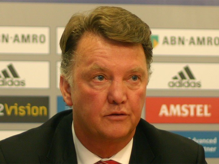 Van Gaal insists there is no transfer friction at Man Utd