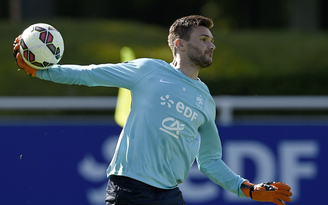 Manchester United want Hugo Lloris if David de Gea completes summer departure