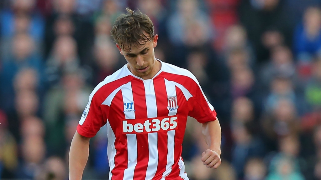 Marc Muniesa extends Stoke City stay