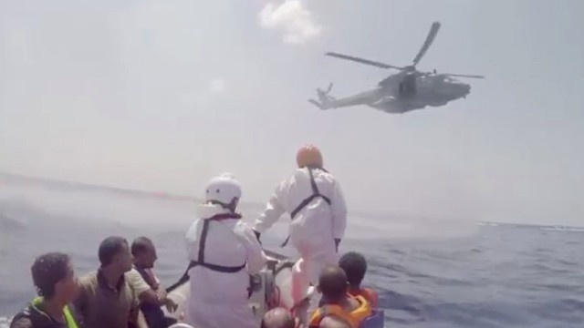 Migrants rescued after shipwreck