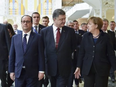 Francois Hollande Petro Poroschenko and Angela Merkel meet