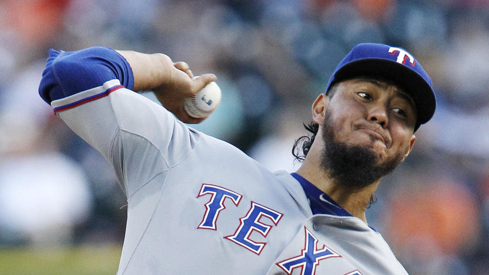 Rangers winning with Perez on the mound