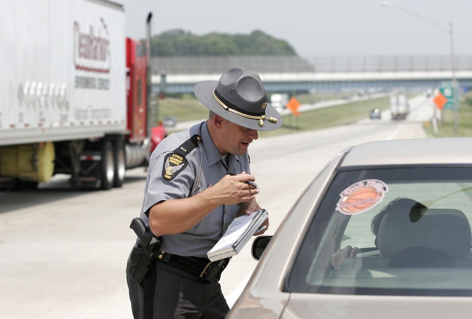 5 things to know when an officer pulls you over