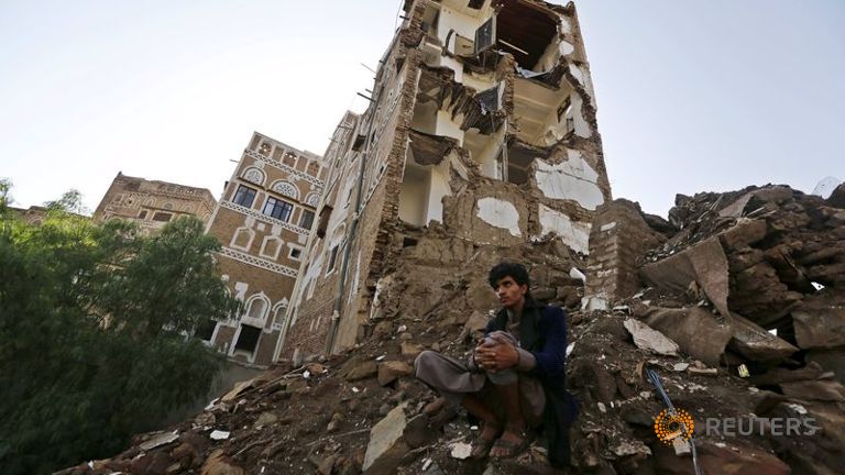 Saudis Reinforce Troops Battling Yemen Houthi Rebels