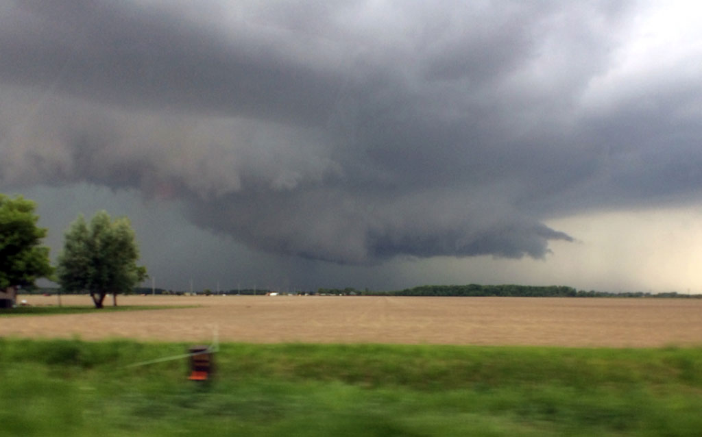 Possibility of strong to severe storms Sunday