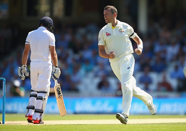 Siddle swings it like a banana