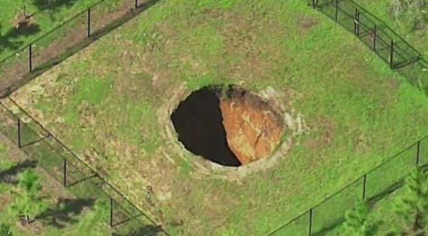 Sinkhole Reopens