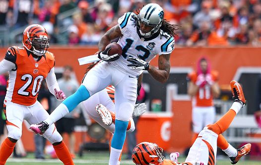 Sports
Carolina Panthers’ Kelvin Benjamin leaves practice after apparent knee injury

By Omar Sayeed Patel