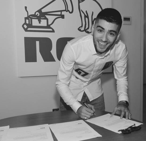 TWITTER    
     SOLO Zayn Malik has signed a record deal with Sony RCA