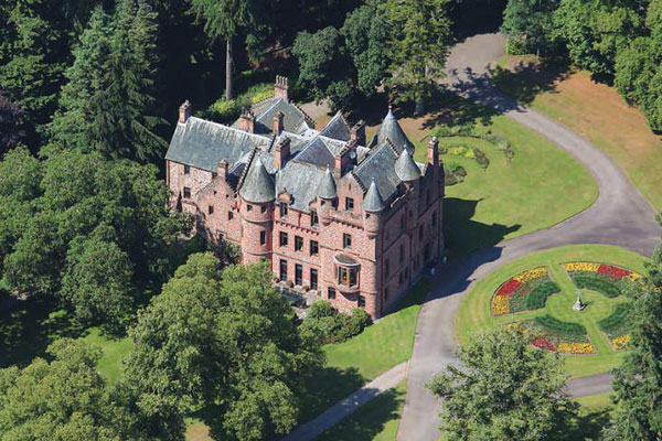 Taylor Swift is reportedly interested in buying this £4.6 million Scottish castle