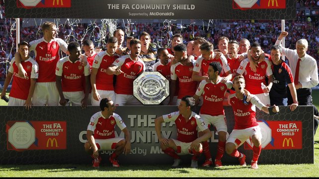 The Victorious Arsenal Squad