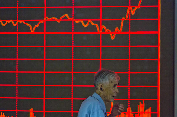 US stocks surge after China cuts rates to help economy