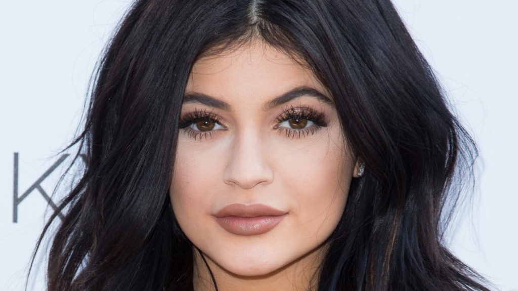 12 brilliant Kylie Jenner tweets to mark her 18th birthday