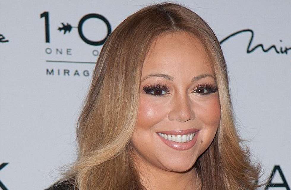 Mariah Carey wears $500m necklace in Vegas