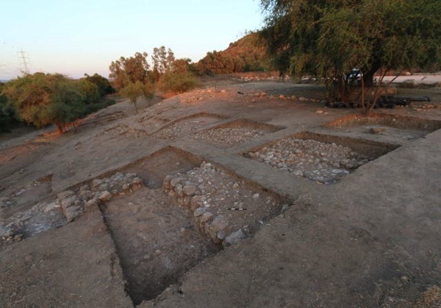 Israeli archaeologists unearth gate of Goliath's city