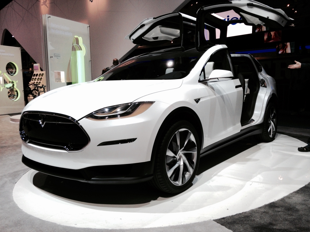 Tesla’s Model X is Going to Cost You Big Time- $140K for Signature Series