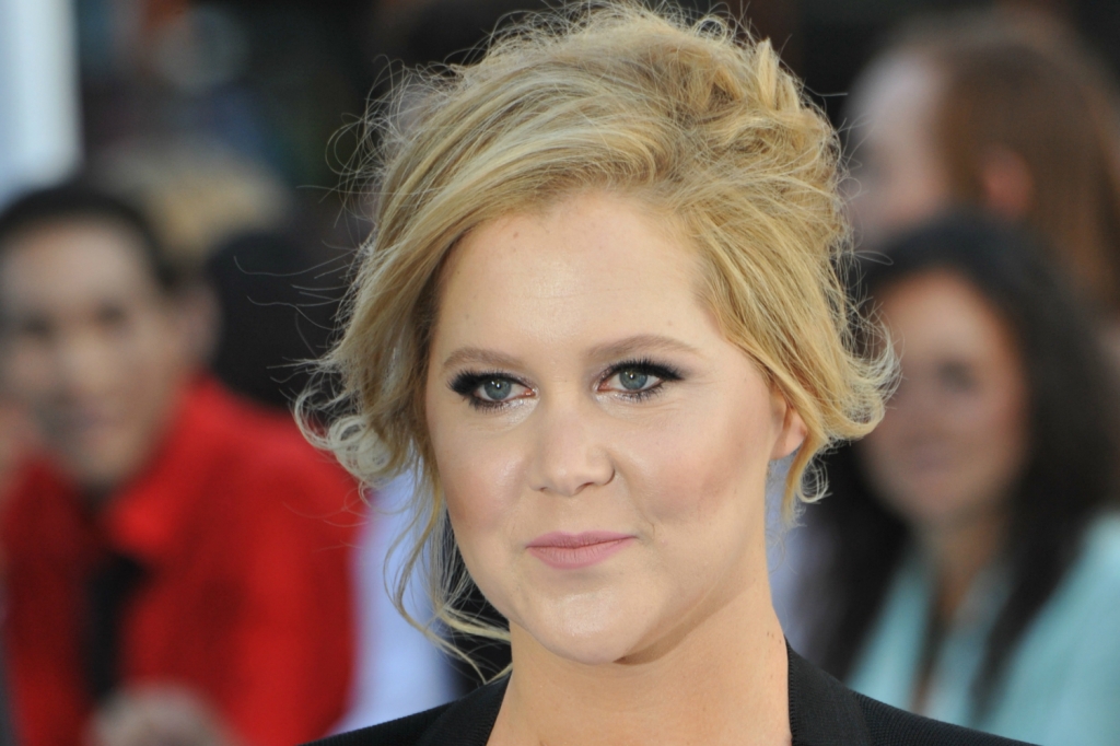 Amy Schumer Is Getting Paid a Lot More Money Than Lena Dunham for Her First Book