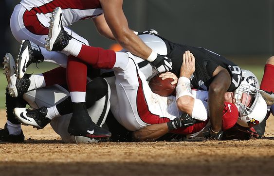 With Watson Lost, Howard Will Step in at Right Tackle for Raiders