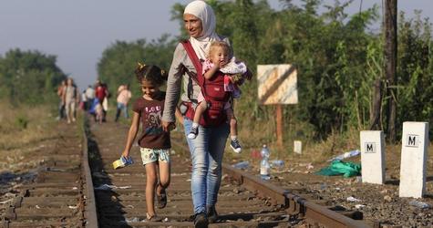 For many refugees journey to Europe begins on Facebook