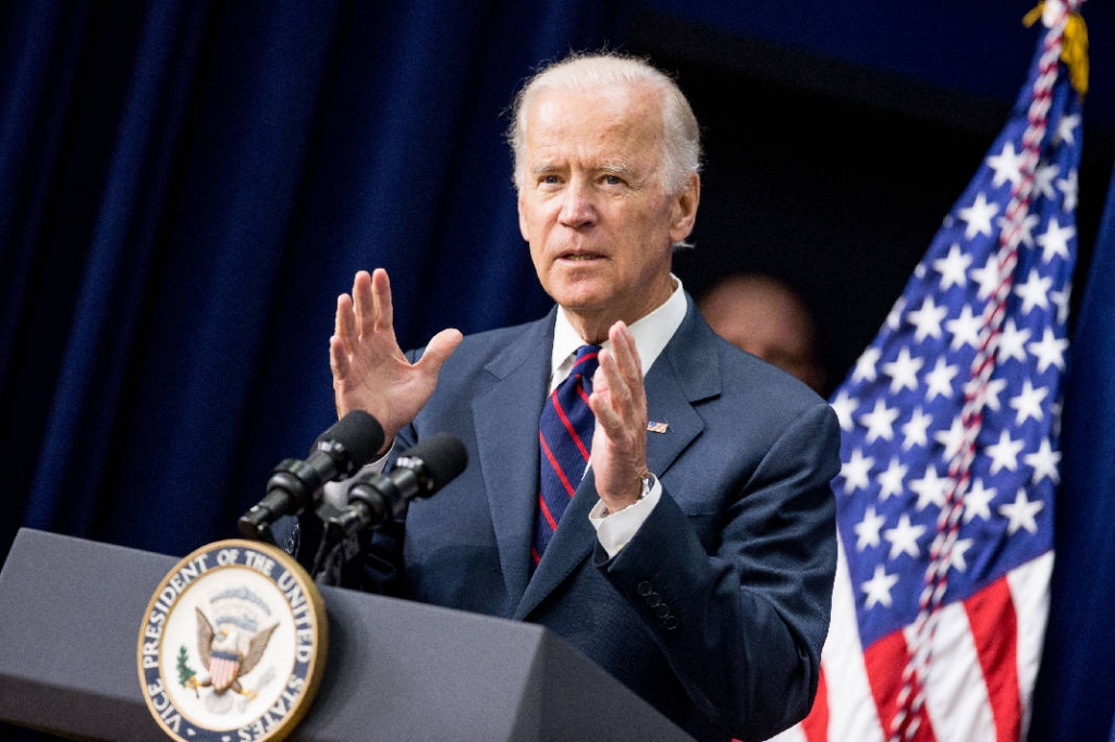 Joe Biden sends mixed messages on 2016 bid