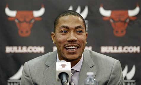 Chicago Bulls Derrick Rose attends news conference in Chicago