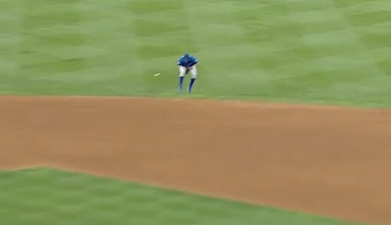 Starlin Castro short hop