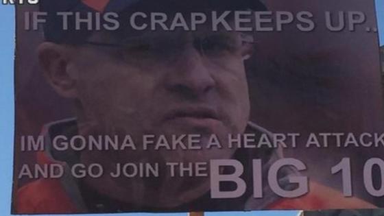 ESPN Sign Making Fun of Meyer Draws Controversy story image