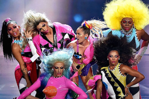 Australian designers claim Miley Cyrus's VMA outfit designs are stolen