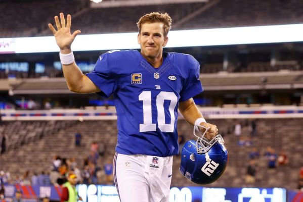 Eli Manning #10 of the New York Giants