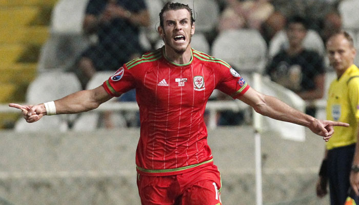 Gareth Bale leads Wales within touching distance of Euro 2016