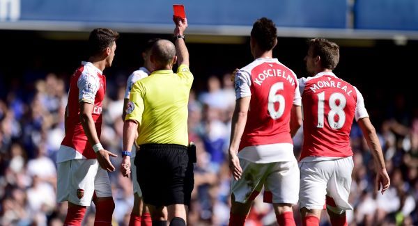 PIC: A petition to stop Mike Dean from refereeing Arsenal games has an insane