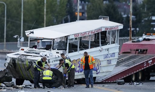 NTSB focuses on broken axle in duck boat crash