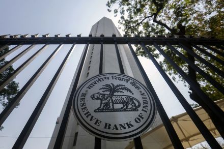 RBI allows India Inc to issue Rupee bonds abroad sans end-use riders