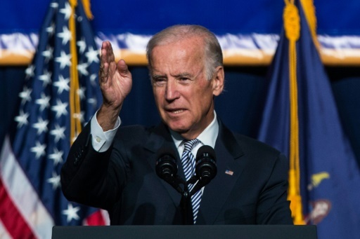 Grieving in public eye a conflicted Biden mulls 2016