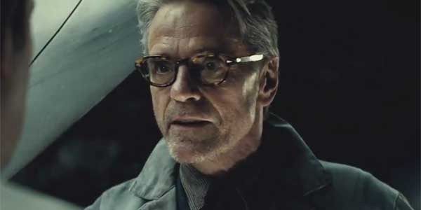 How Jeremy Irons Alfred Will Be Different From Michael Caine's image