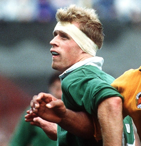 Rugby World Cup Ireland vs Australia 1991 Brian Robinson of Ireland and Willie Ofahengaue of Australia