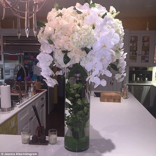 Saying sorry? On Friday Kylie Jenner sent Jessica Alba a stunning floral arrangement after the actress revealed she had been smashed into by the reality star's body guards during New York Fashion Week