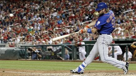 Kirk Nieuwenhuis sealed victory for the New York Mets