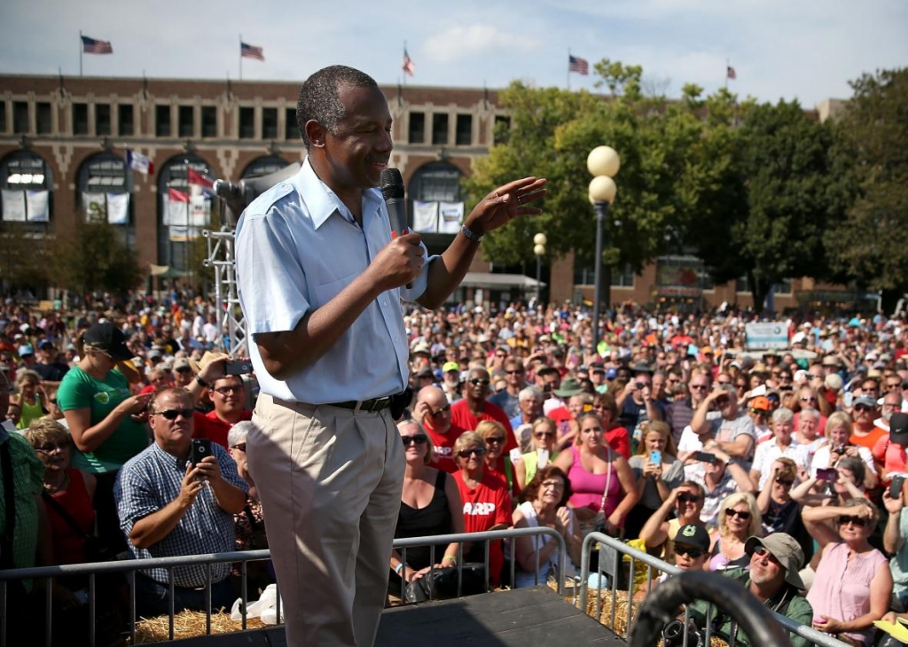 484256952-republican-presidential-hopeful-ben-carson-speaks