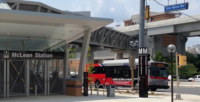 Petition Urges Pope To Bless Metro 'So It Actually Works'