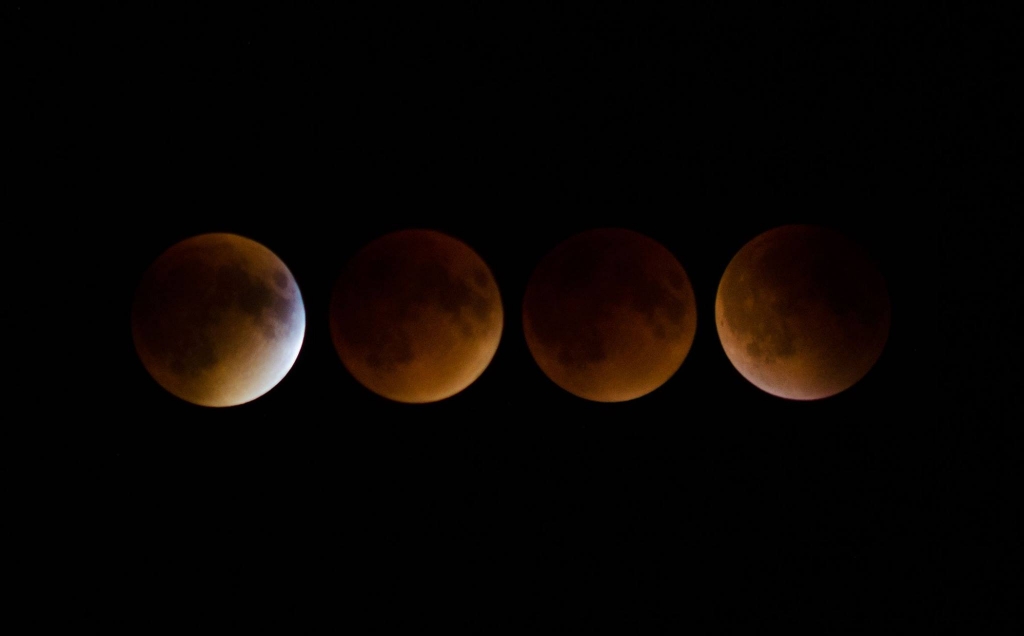 Rare 'Super Blood Moon' eclipse wows the World