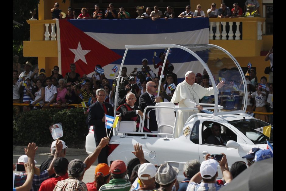 Pope Francis arrives in Cuba